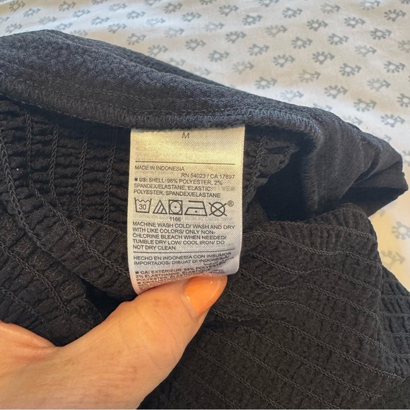 Old Navy NWT Black Tank Top with Bow Straps - Picture 6 of 6